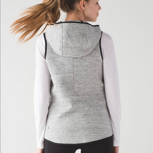 Lululemon  Insculpt Reversible Vest - Picture 5 of 12